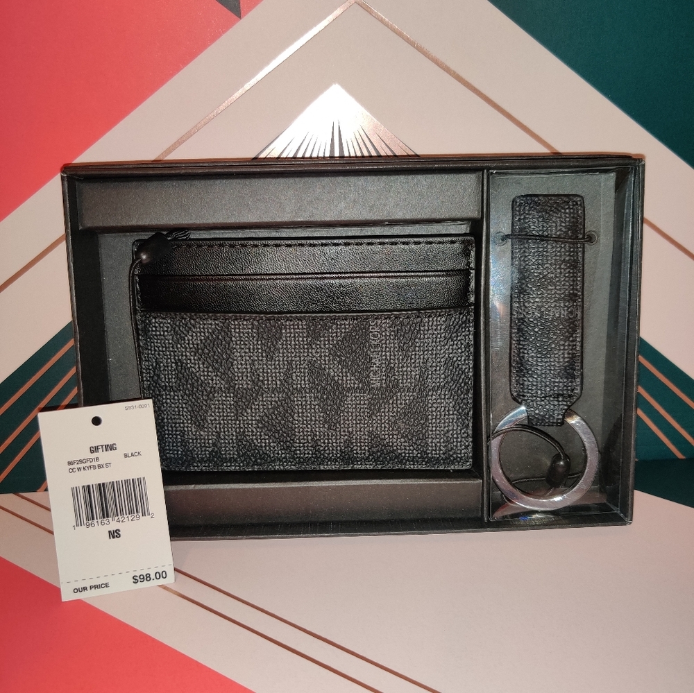 Michael Kors wallet and matching keychain